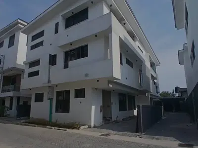 Newly Built 4bedroomterrace House at Ikoyi