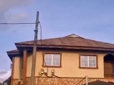 Luxury 4-Bedroom Duplex with Fitted Wardrobes - Twin 2-Bedroom Flats (