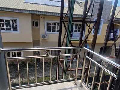 One Bedroom Apartment with an Extra Study Room