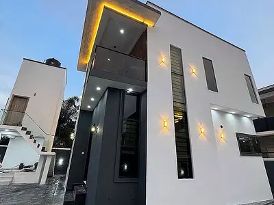 Tastefully Built 4 Bedroom Detached Duplex