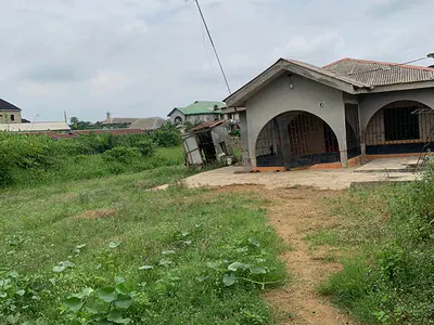 3bedroom Bungalow on a Plot of Land Call for Inspection 07049957925