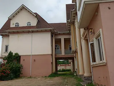Premium 4-Bedroom Duplex