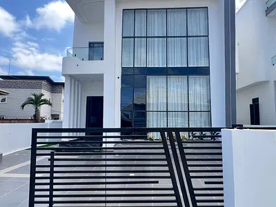 The Meridian Villas -- Luxury 4-Bedroom Fully Detached Duplex