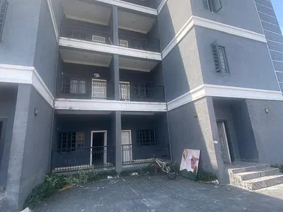 Property Suitable for Shortlets or Corporate Letting with BQ and Pool