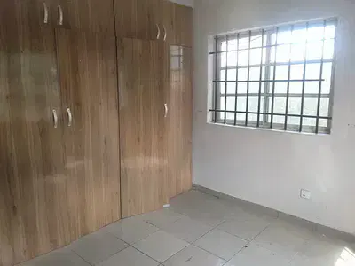 Spacious Luxury 1 Bedroom Flat with Excellent Features