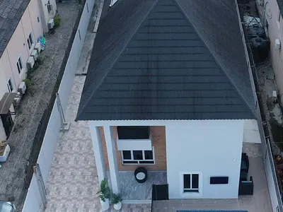 5 Bedroom Detached House with BQ