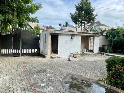 7 Bedroom Detached House