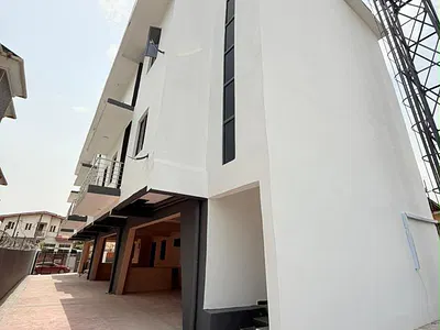Luxury Newly Built 4 Bedroom Duplex Plus BQ