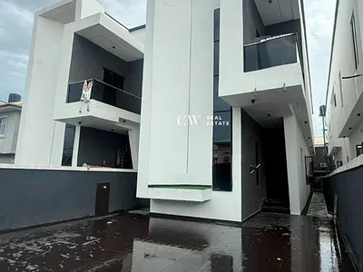 5 Bedroom Detached Duplex