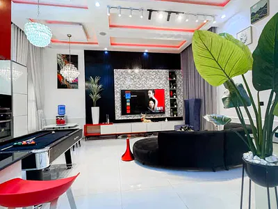 A Luxurious 2 Bedroom Shortlet Apartment