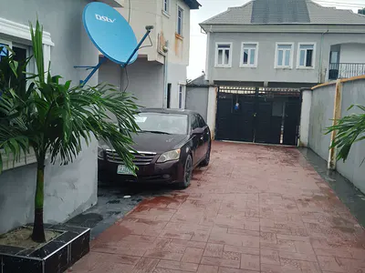 Tastefully Finished 3 Bedroom Upstairs with Pop Finishing