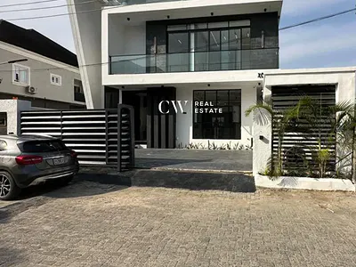 5 Bedroom Detached Duplex in Sangotedo