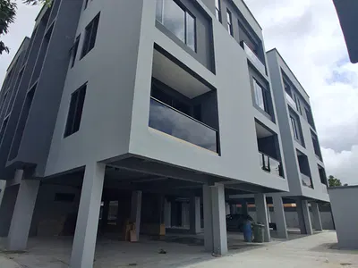 Luxury 2 Bedroom Maisonette