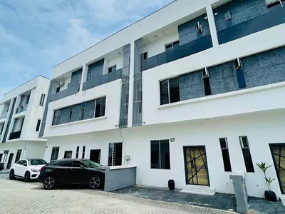 4 Bedroom Terraced Duplex with BQ