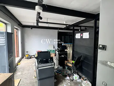 Ground Floor Commercial Space