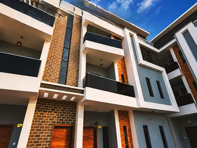Serviced 2 Bedroom Apartment