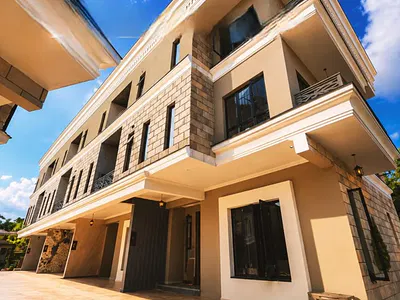 Luxury 4 Bedroom Terrace Duplex with a BQ