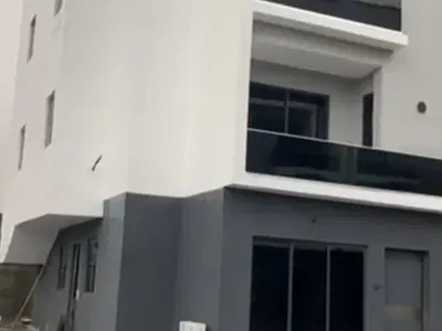 Tastefully Finished 4 Bedroom Duplex