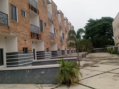 Luxury 8 Unit of 4 Bedrooms Terrace Duplex with BQ