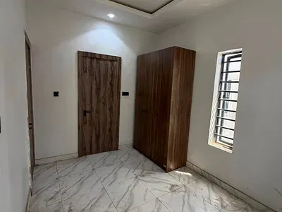 Spacious Room Upstairs in a Shared Apartment