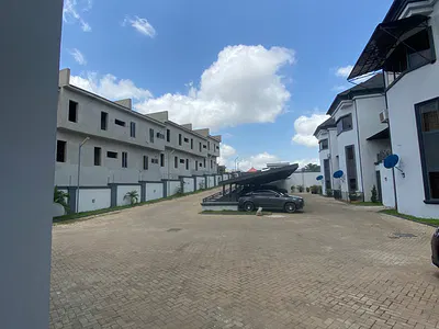Luxury 4 Bedroom Terrace Duplex with a BQ