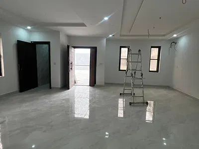 2 Bedrooms Flat