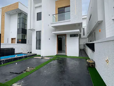 Lovely 4bedroom Duplex with a BQ