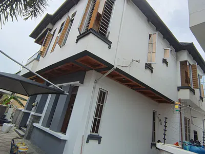 411.661SQM Land with Building on It in Bakare Estate Ajiran