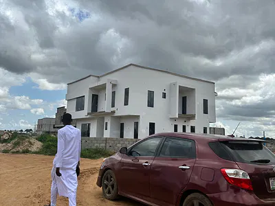 4 Bedroom Fully Detached Duplex
