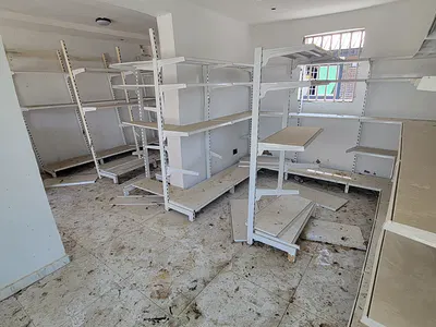 Share and Spacious 2 in 1 Shop