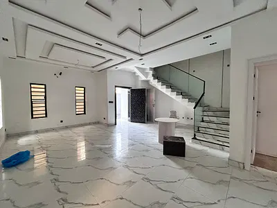 Executive 4 Bedrooms Duplex