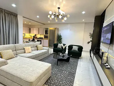 Fully Furnished & Serviced 2-Bedroom Maisonette
