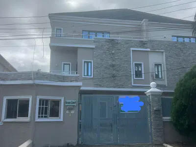 Spacious 5 Bedroom Semi-Detached House with BQ