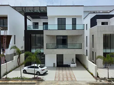 Exquisitely Finished 5 Bedroom Fully Detached Triplex + BQ, Cinema