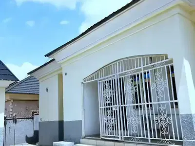 Distress 3bedroom Fully Detached Bungalow with BQ
