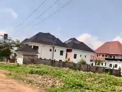 Luxurious Maissonete with Pool and 24/7 Power