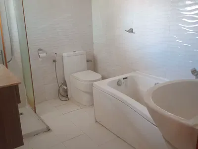 A Luxurious Standard Masterbed with Big Toilet