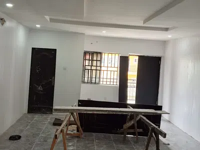Clean and Spacious 2 Bedroom Apartment