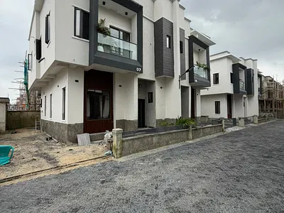 Tastefully Finished 4 Bedroom Detached House