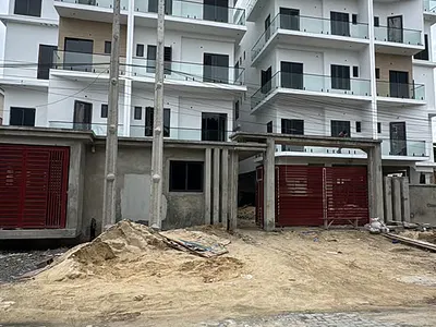 Newly Built 2 Bedroom Apartment with Elevator & Pool