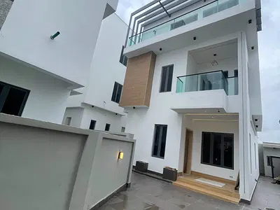 Exquisitely Finished 5 Bedroom Triplex with BQ in a Serene Environment