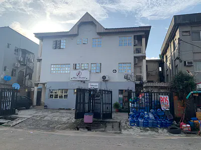 Very Nice 3 Units of 3 Bedroom and 2 Units of Selfcontained