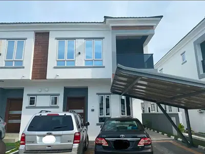 4 Bedrooms Semi-Detached House with BQ