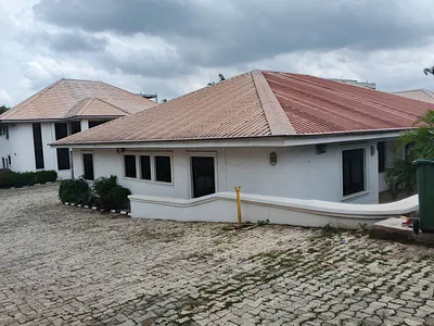 10 Bedrooms Fully Detached Duplex with 4 Bedroom Guest Chalet and 3 BQ