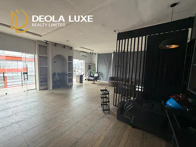 Spacious Commercial Space 65SQM Facing a Busy Road (Second Floor)