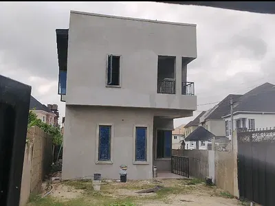 4bedroom Detached with Shop