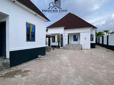 4 Bedroom Bungalow with BQ for Sale️ Location - SMC Quarters, Ung