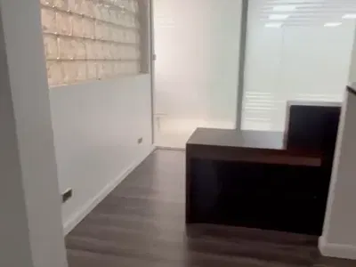 Fully Furnished Office Space with a Remote Control Blind & Ample Space
