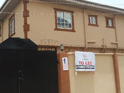Block of 4 Number 2 Bedroom Flats and 2 Mini Flats