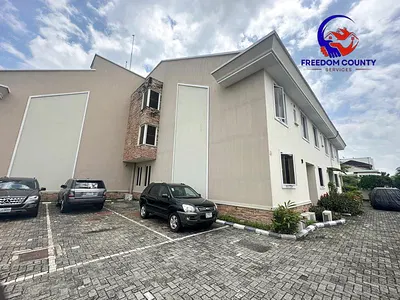 4-Bedroom